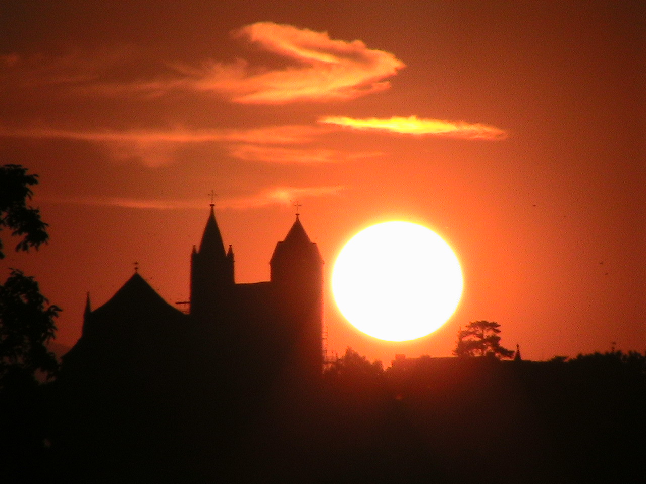 Sonnenuntergang am Breisacher Münster