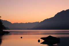 sonnenuntergang am brienzersee