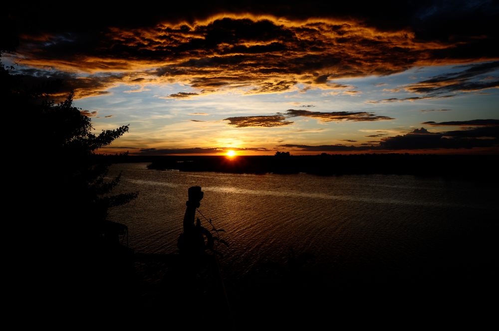 Sonnenuntergang am Chobe-Fluss