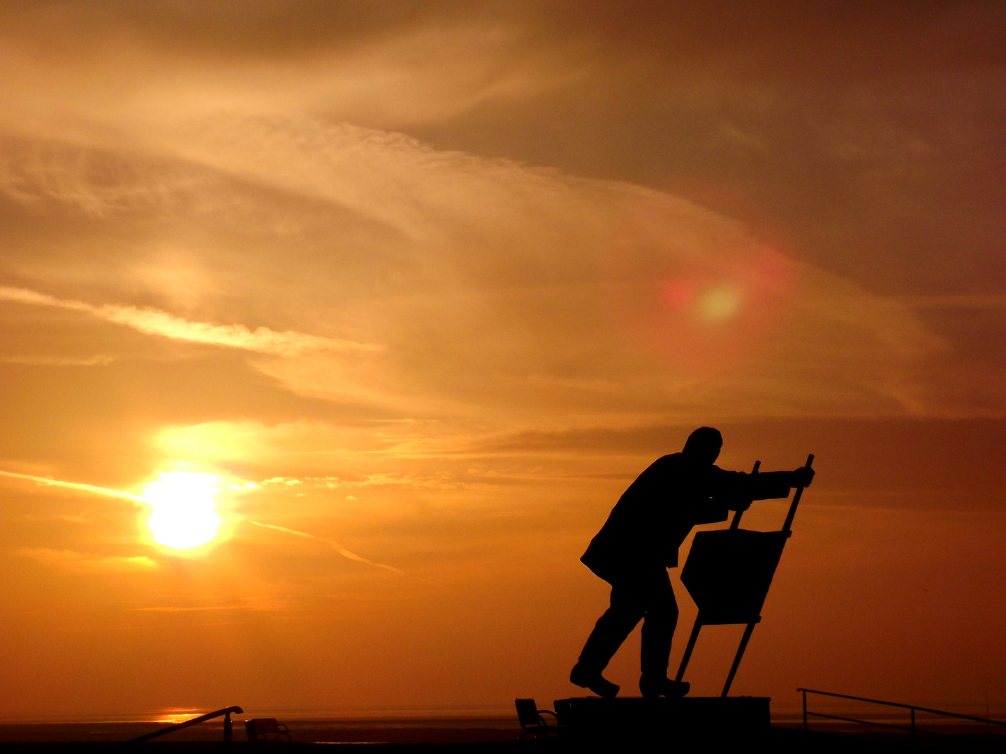 Sonnenuntergang am Deich