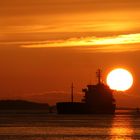 Sonnenuntergang am Elbufer ( Blankenese )