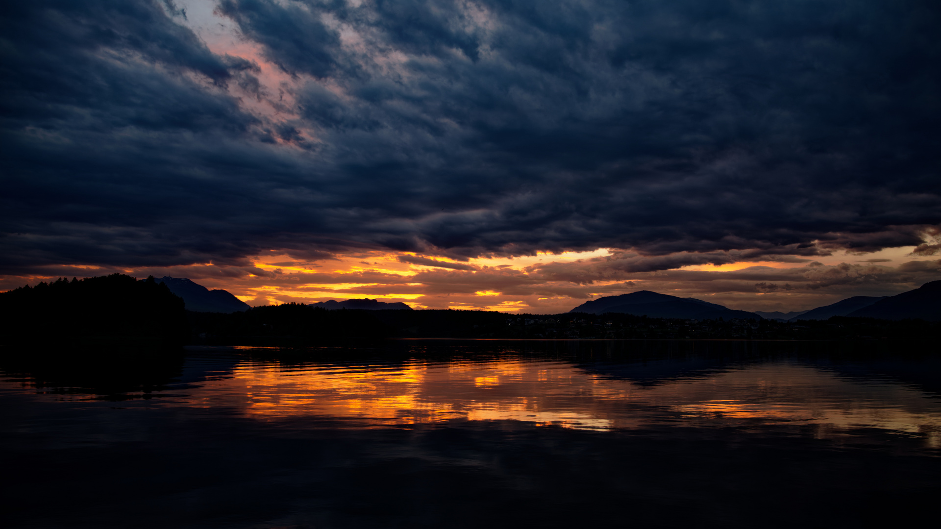 Sonnenuntergang am Faaker See