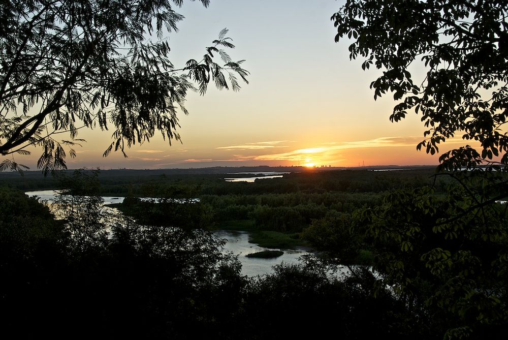 Sonnenuntergang am Fluss Paraná 2