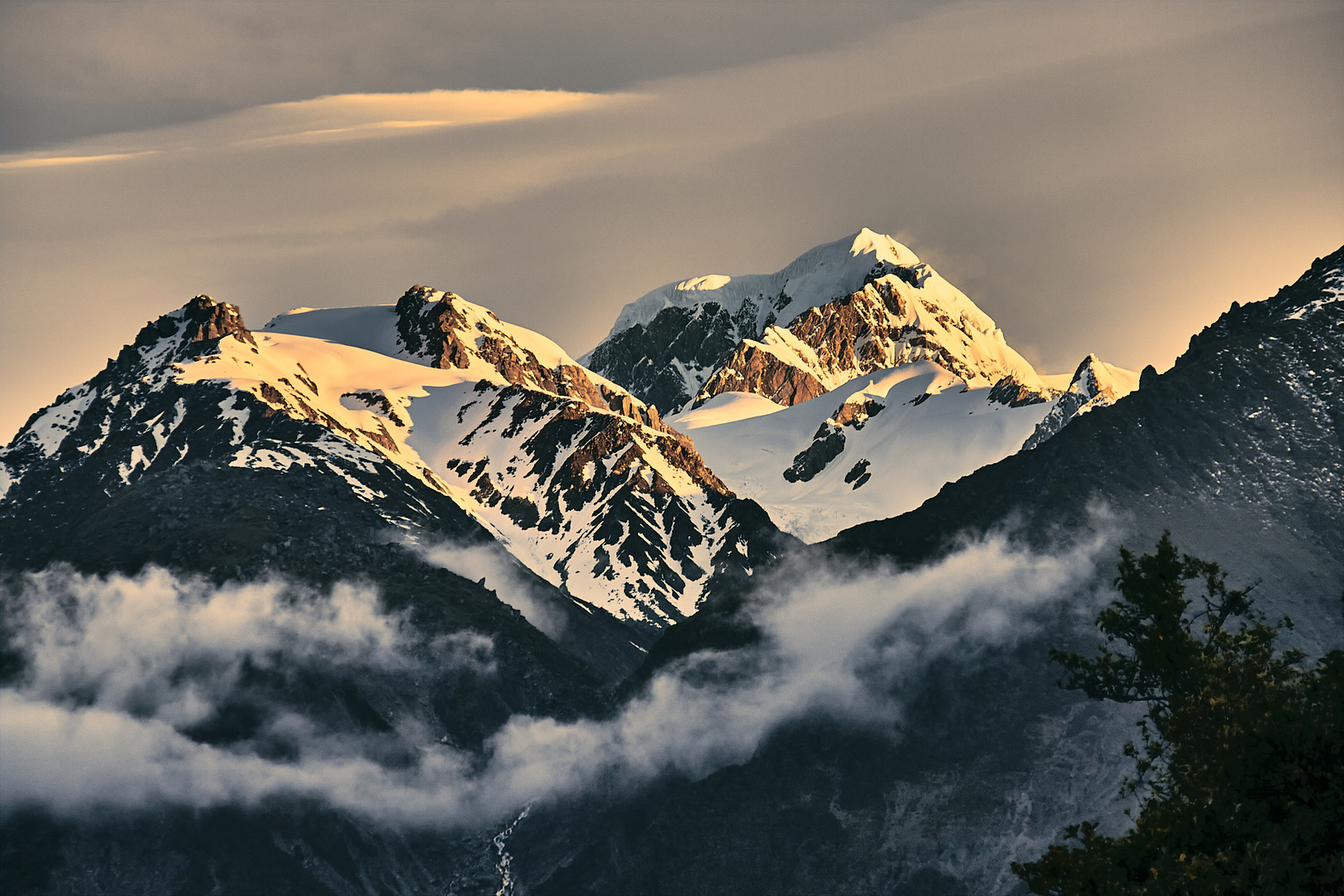 Sonnenuntergang am Fox-Glacier