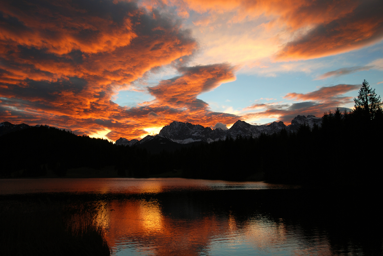 Sonnenuntergang am Geroldsee bei Mittenwald 1