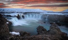 Sonnenuntergang am Godafoss