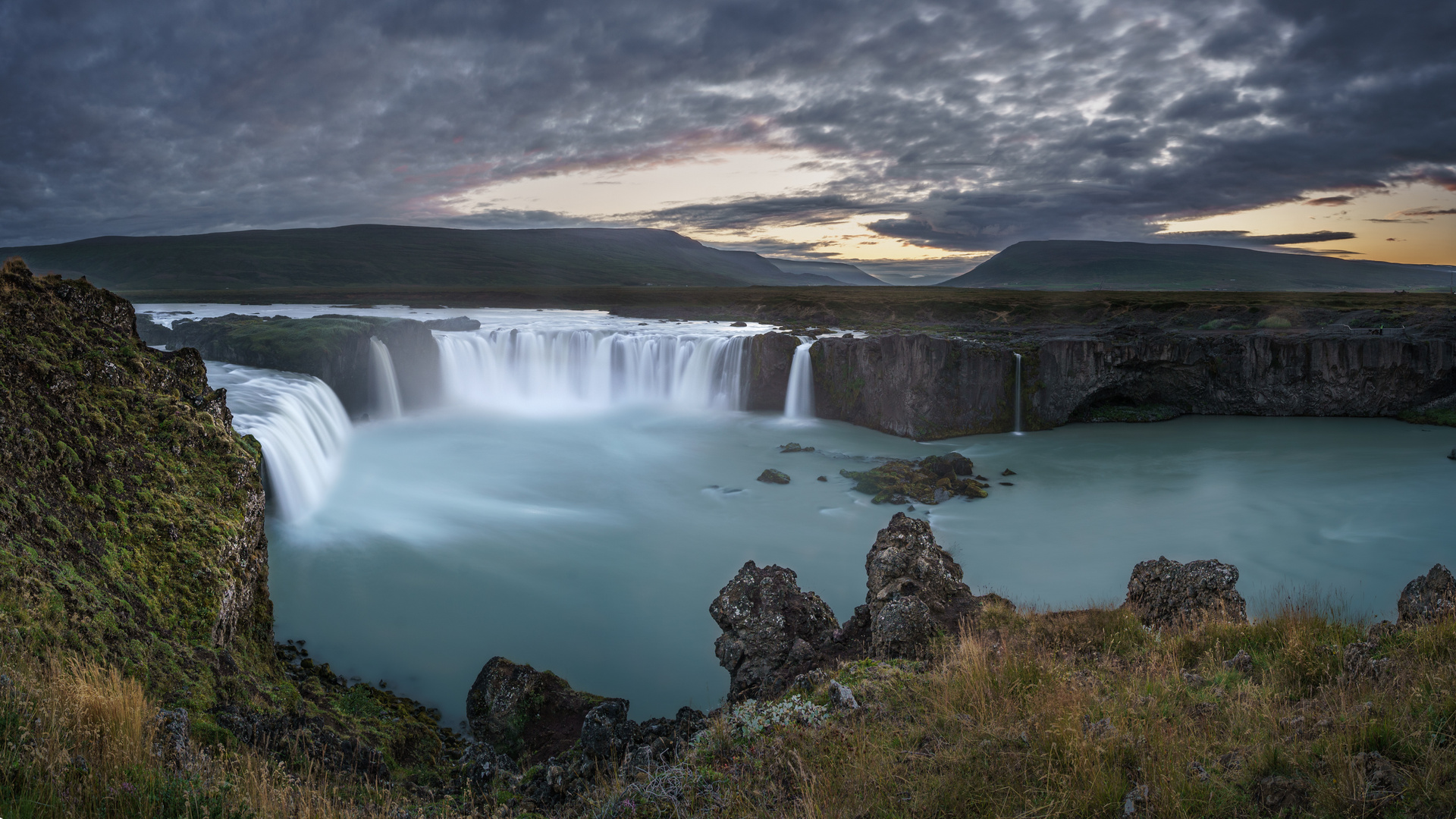 Sonnenuntergang am Godafoss