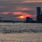 Sonnenuntergang am Hafen 0914