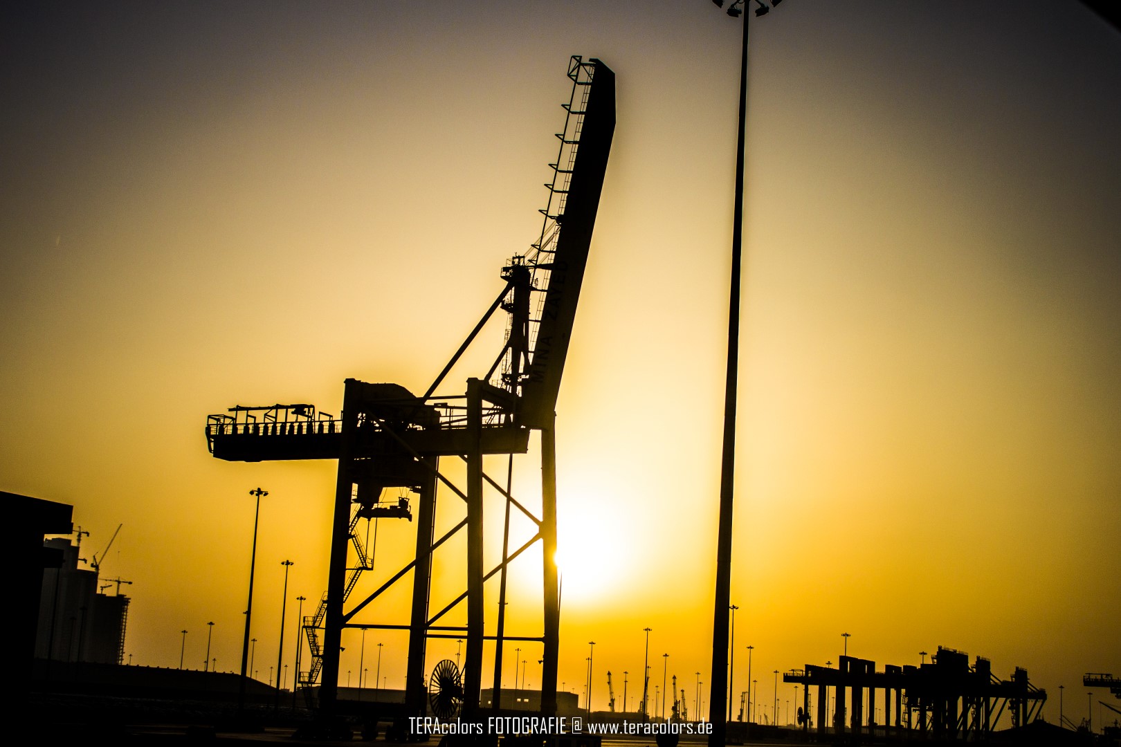 Sonnenuntergang am Hafen