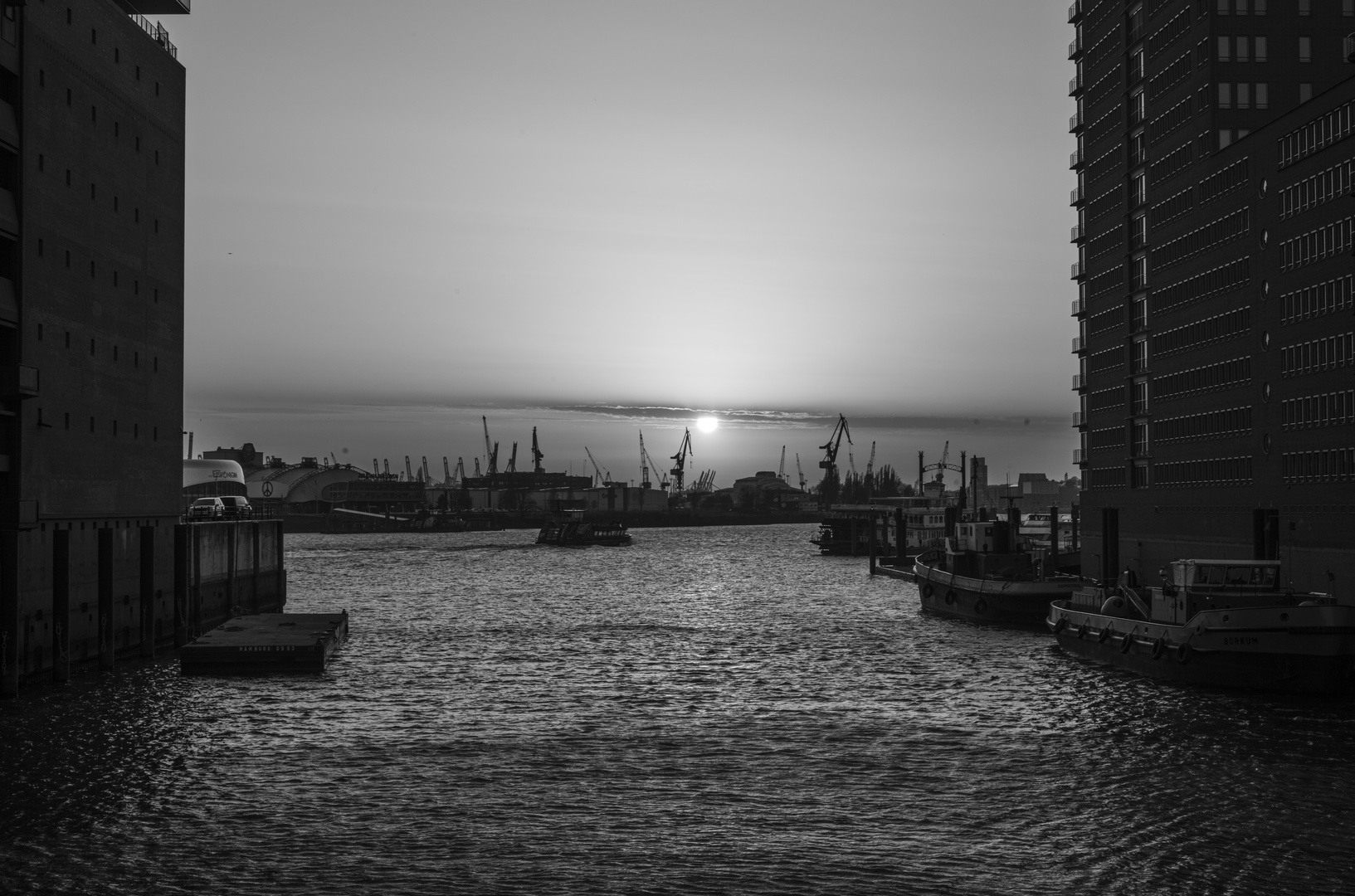 Sonnenuntergang am Hafen