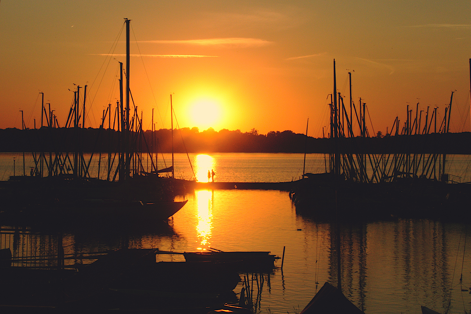 Sonnenuntergang am Hafen