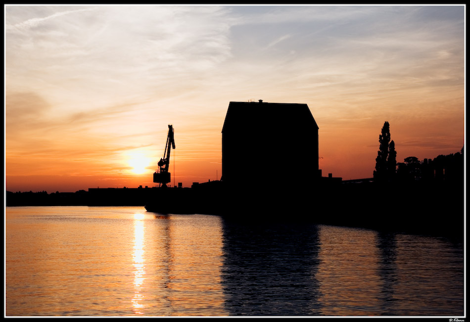 Sonnenuntergang am Hafen BS [1]