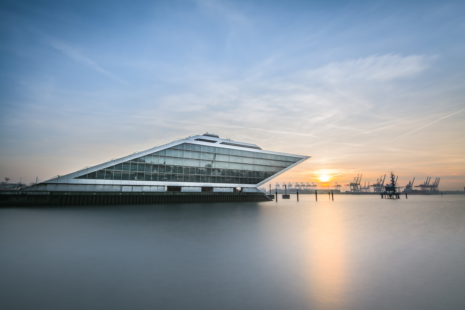 Sonnenuntergang am Hafen / Dockland