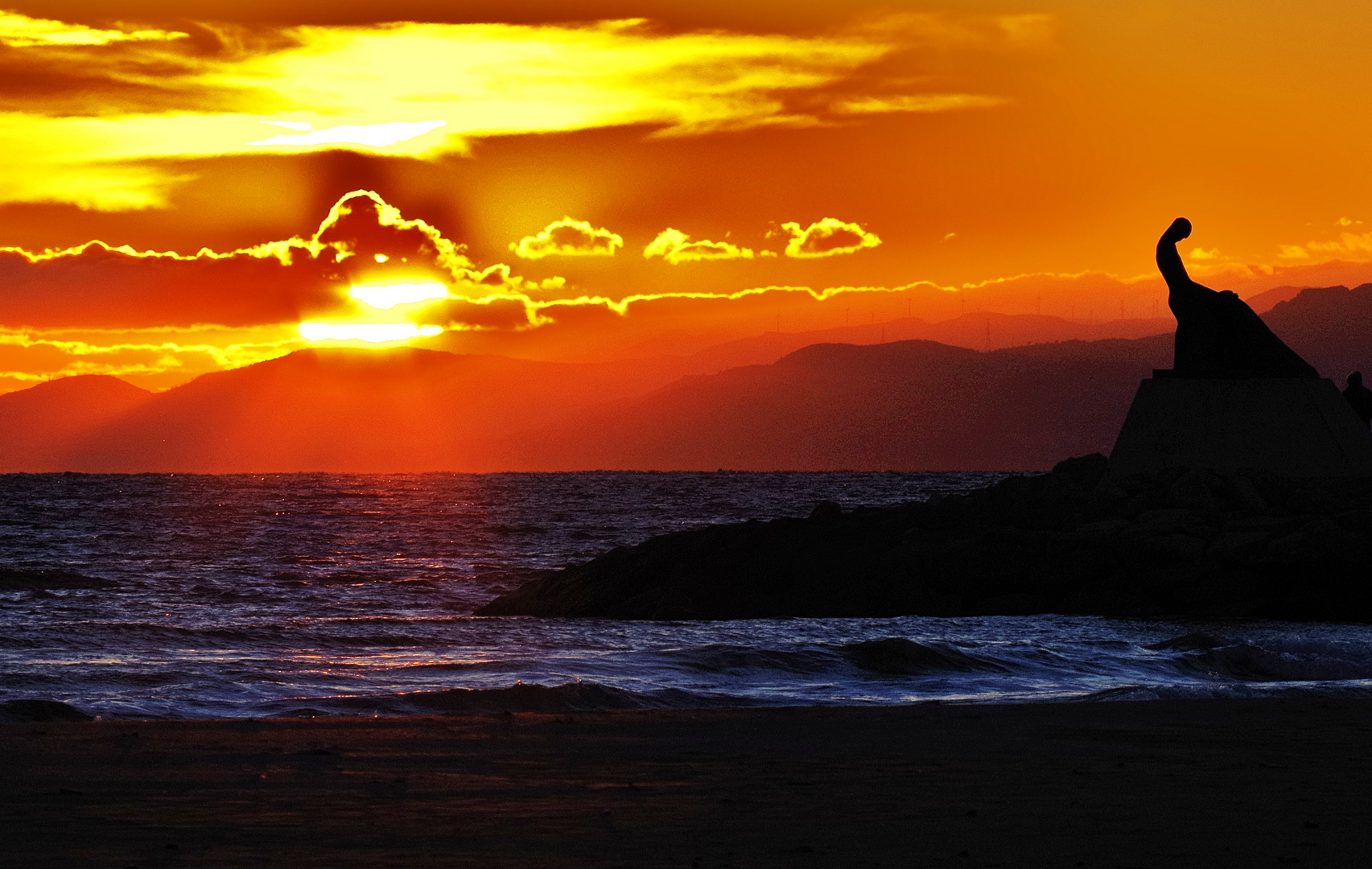 Sonnenuntergang am Hafen in Salou