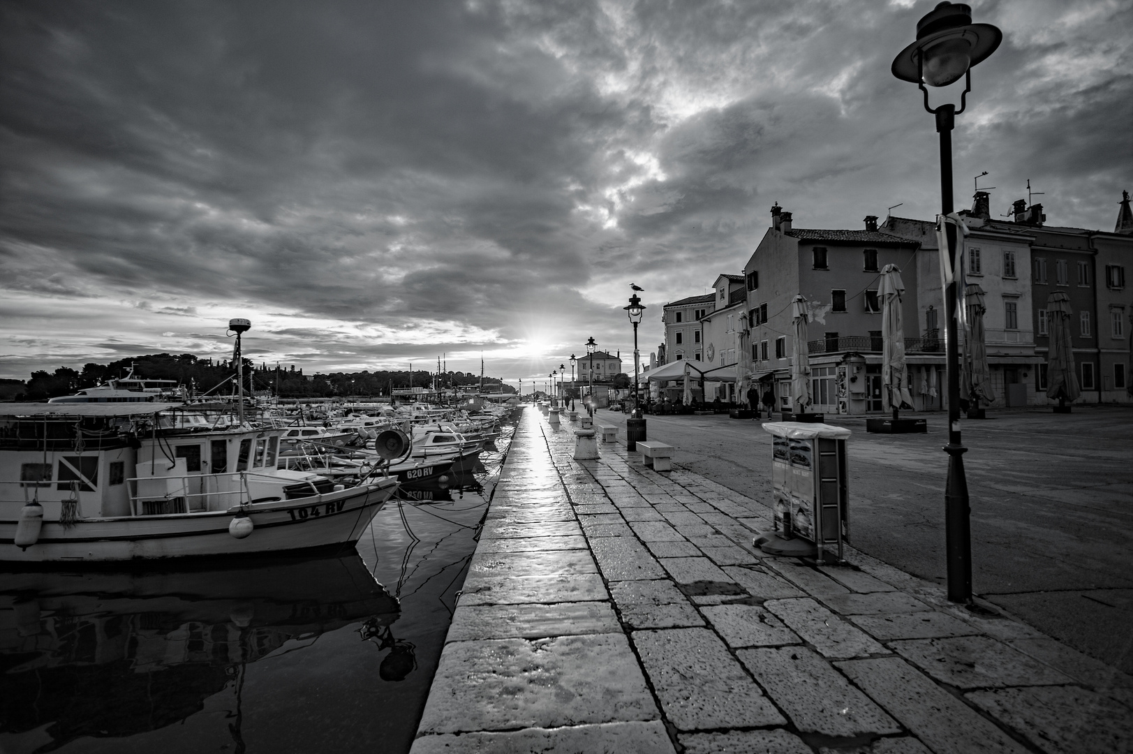 Sonnenuntergang am Hafen Rovinj