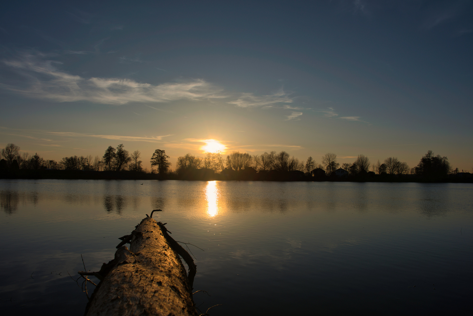 Sonnenuntergang am Hegbachsee