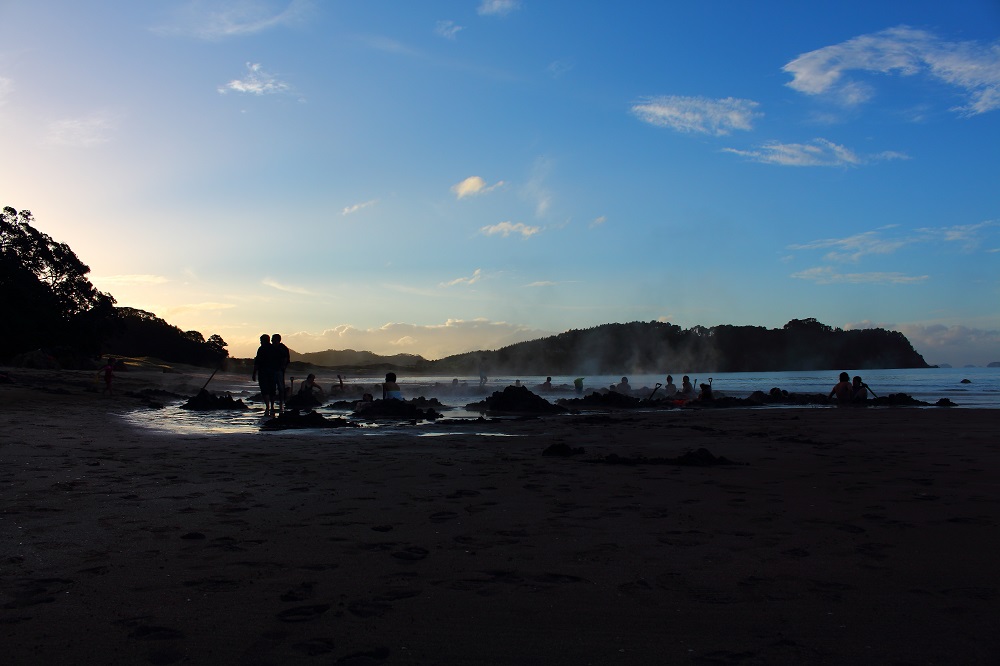 Sonnenuntergang am Hot-Water-Beach