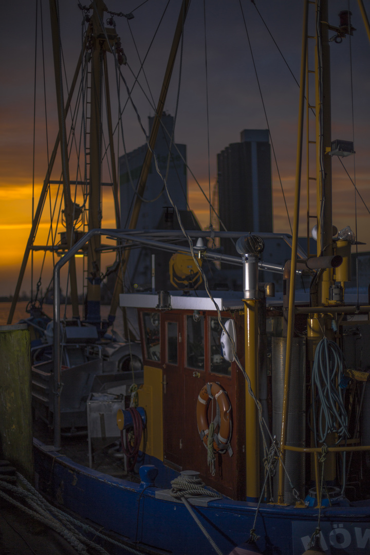 Sonnenuntergang am Husumer Hafen