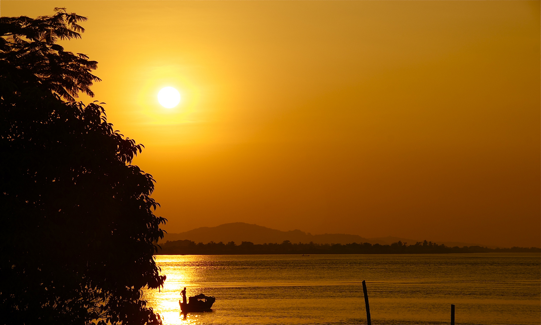 sonnenuntergang am irrawaddy