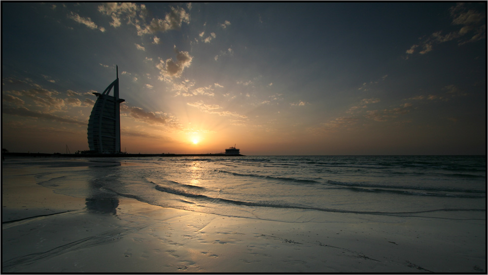 Sonnenuntergang am Jumeirah Beach III