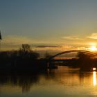 Sonnenuntergang am Kanal