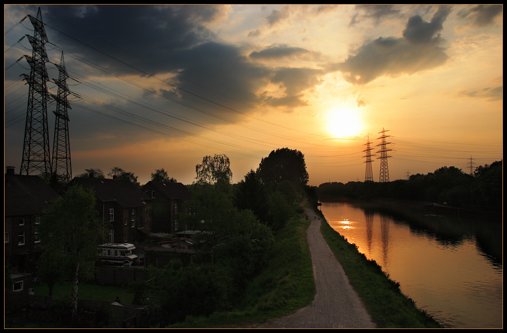 Sonnenuntergang am Kanal I