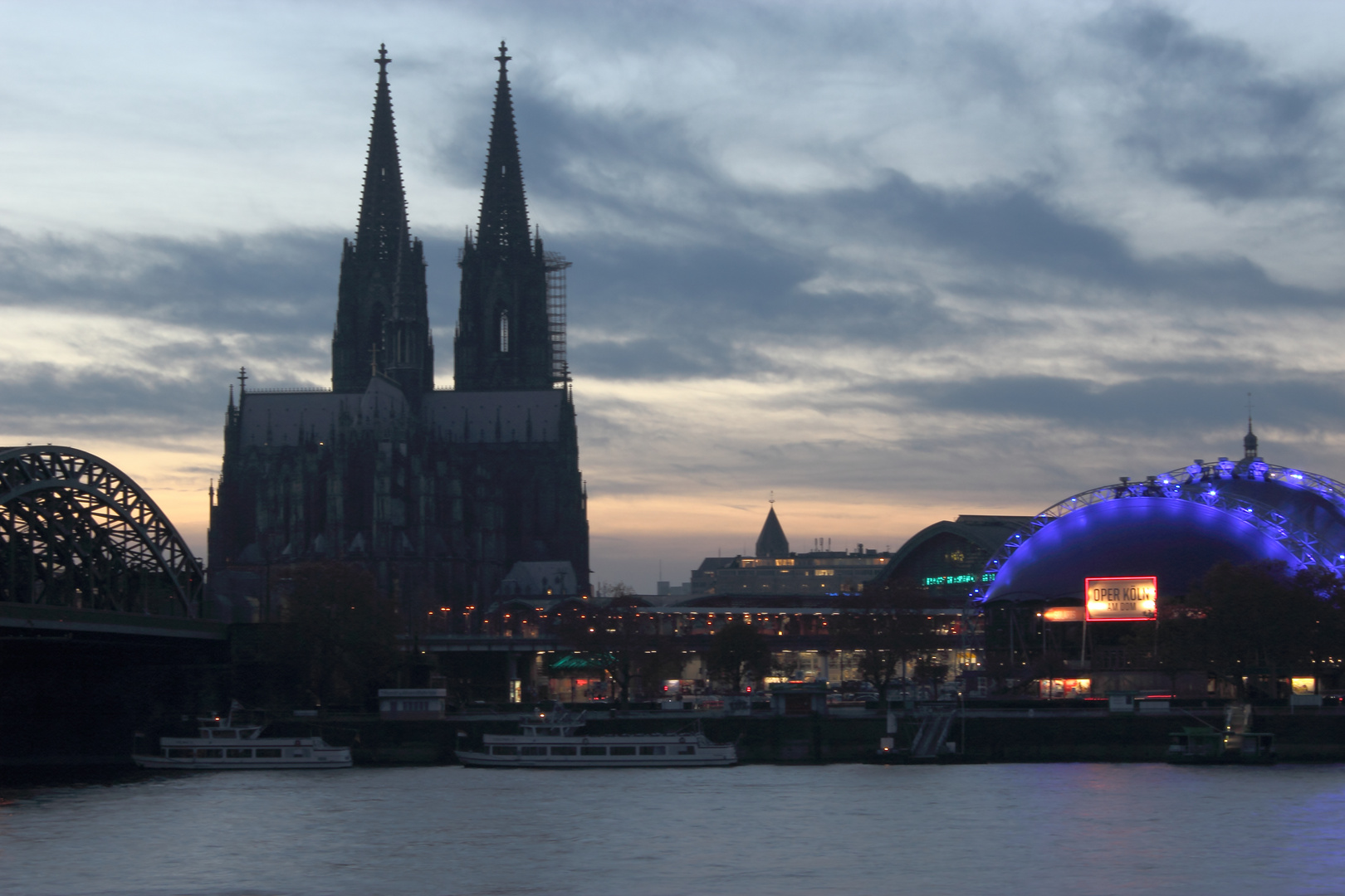 Sonnenuntergang am Kölner Dom