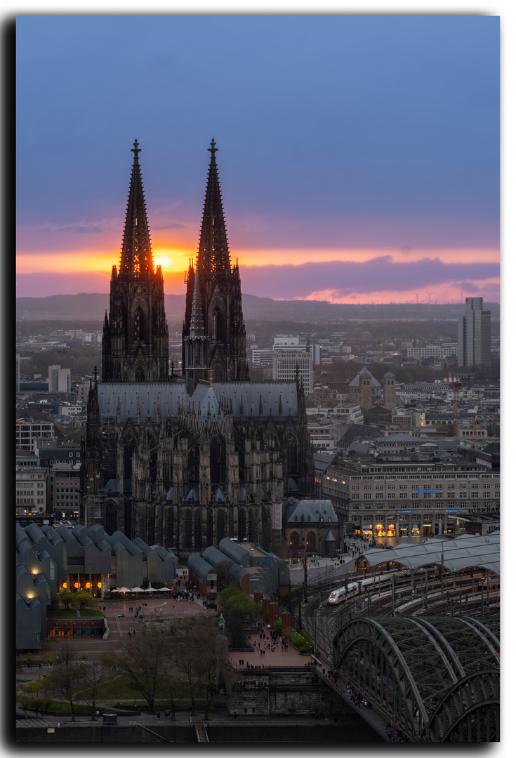 Sonnenuntergang am Kölner Dom