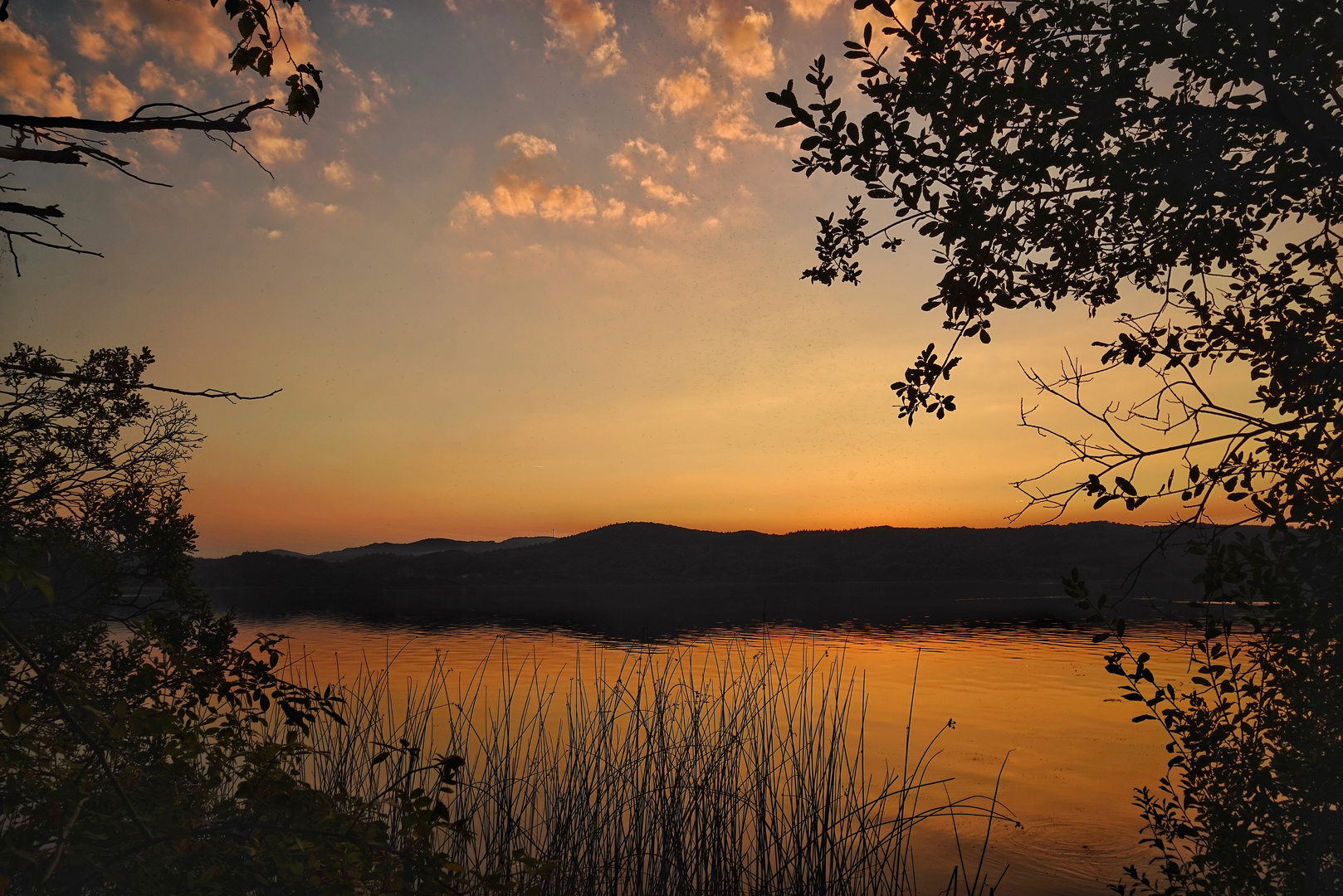 Sonnenuntergang am Laacher See