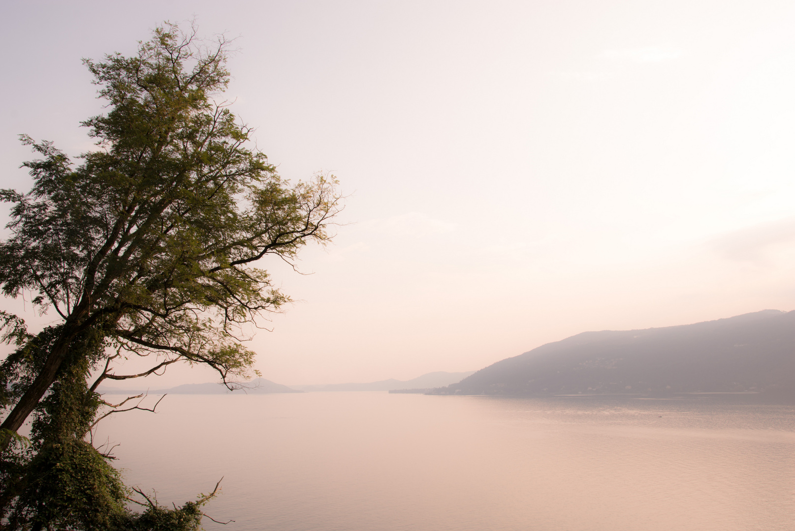 Sonnenuntergang am Lago Maggiore