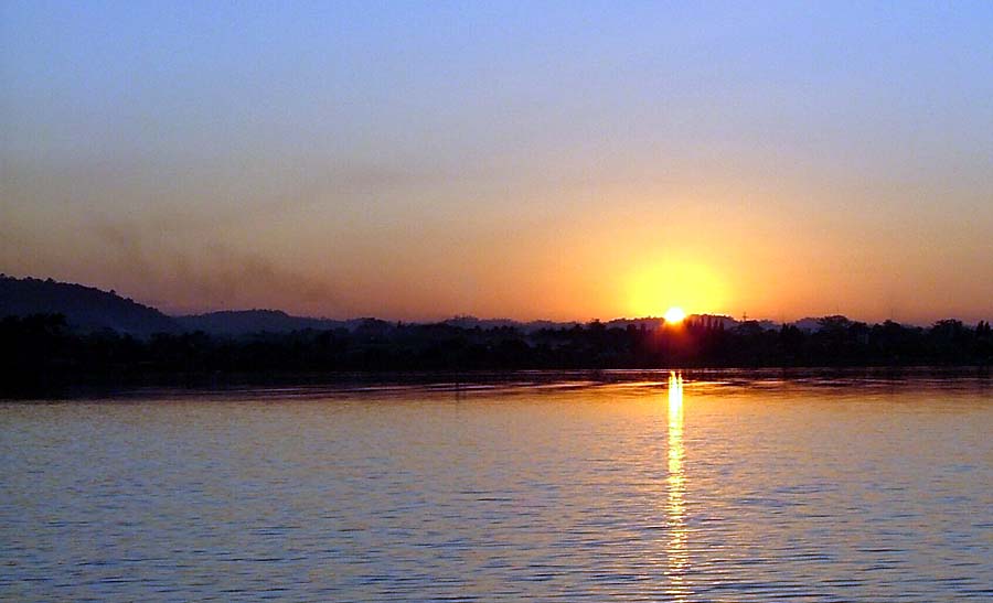 Sonnenuntergang am Lago Peten Itza