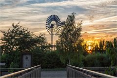 Sonnenuntergang am Landschaftspark Nord in Duisburg