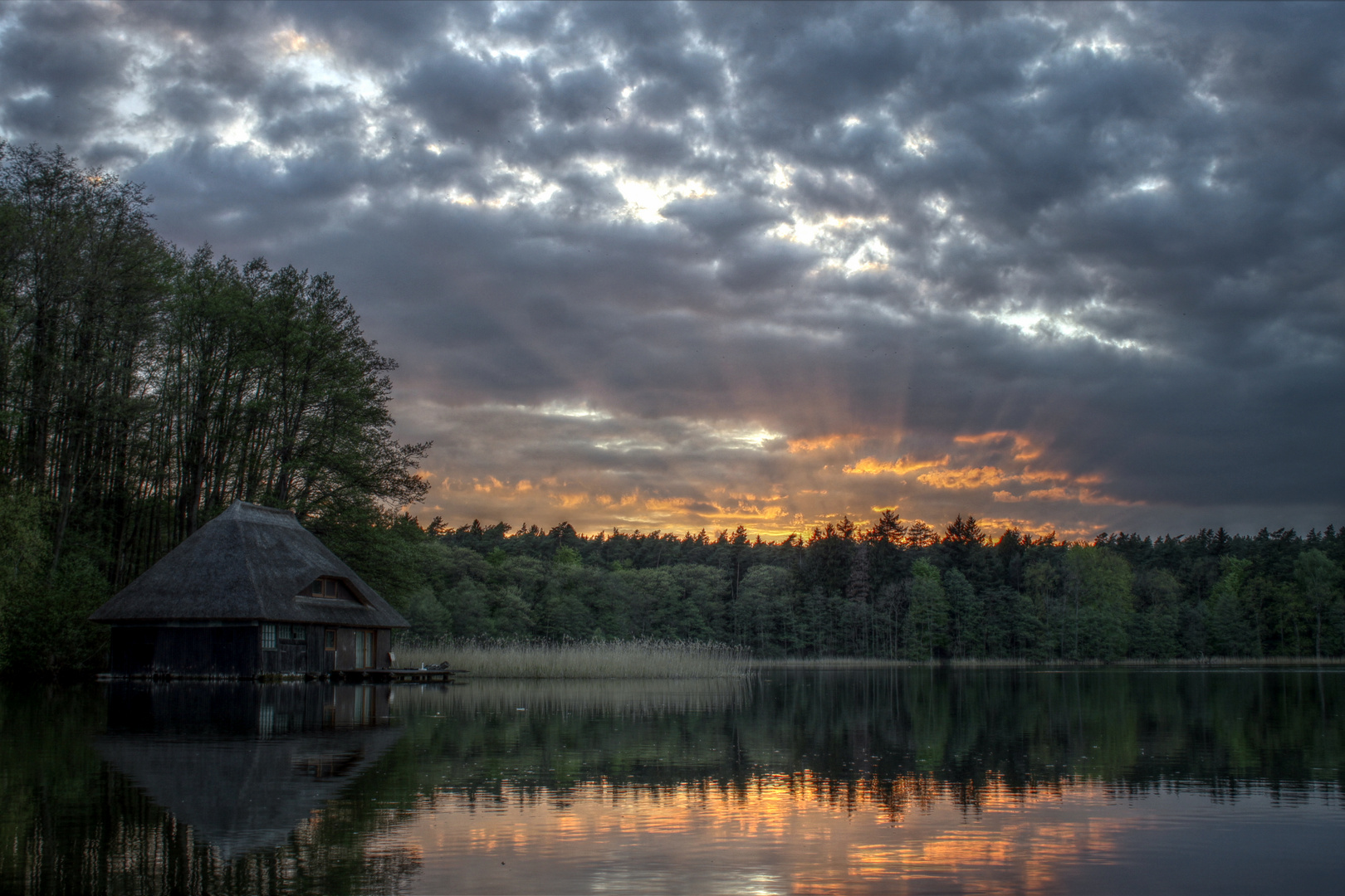 Sonnenuntergang am Langsee