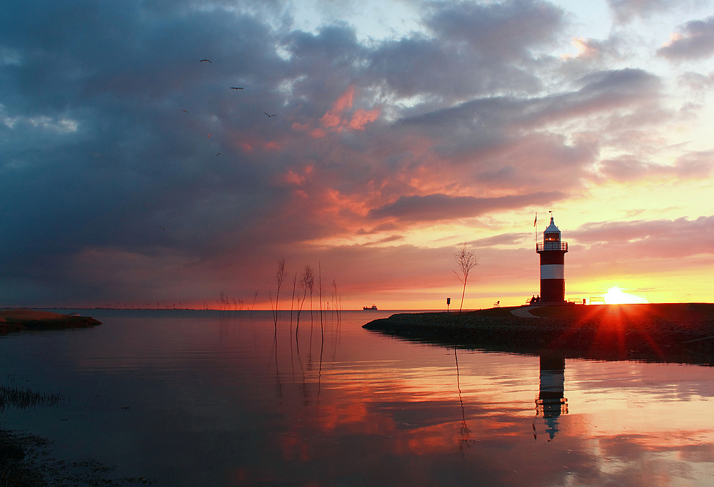 Sonnenuntergang am Leuchtturm 13.04.2012 (1)