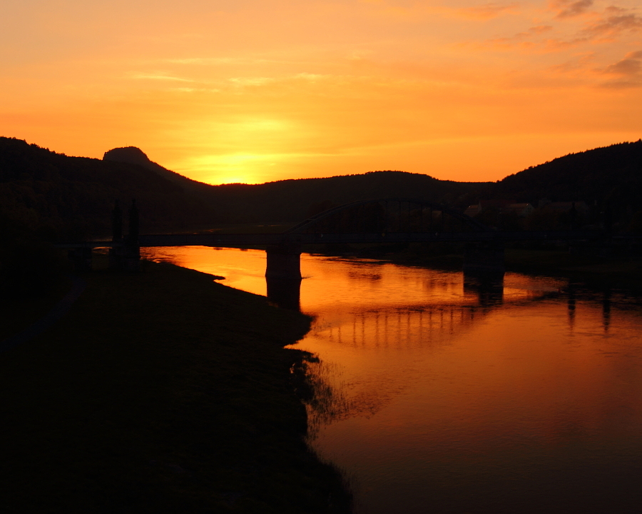 Sonnenuntergang am Lilienstein