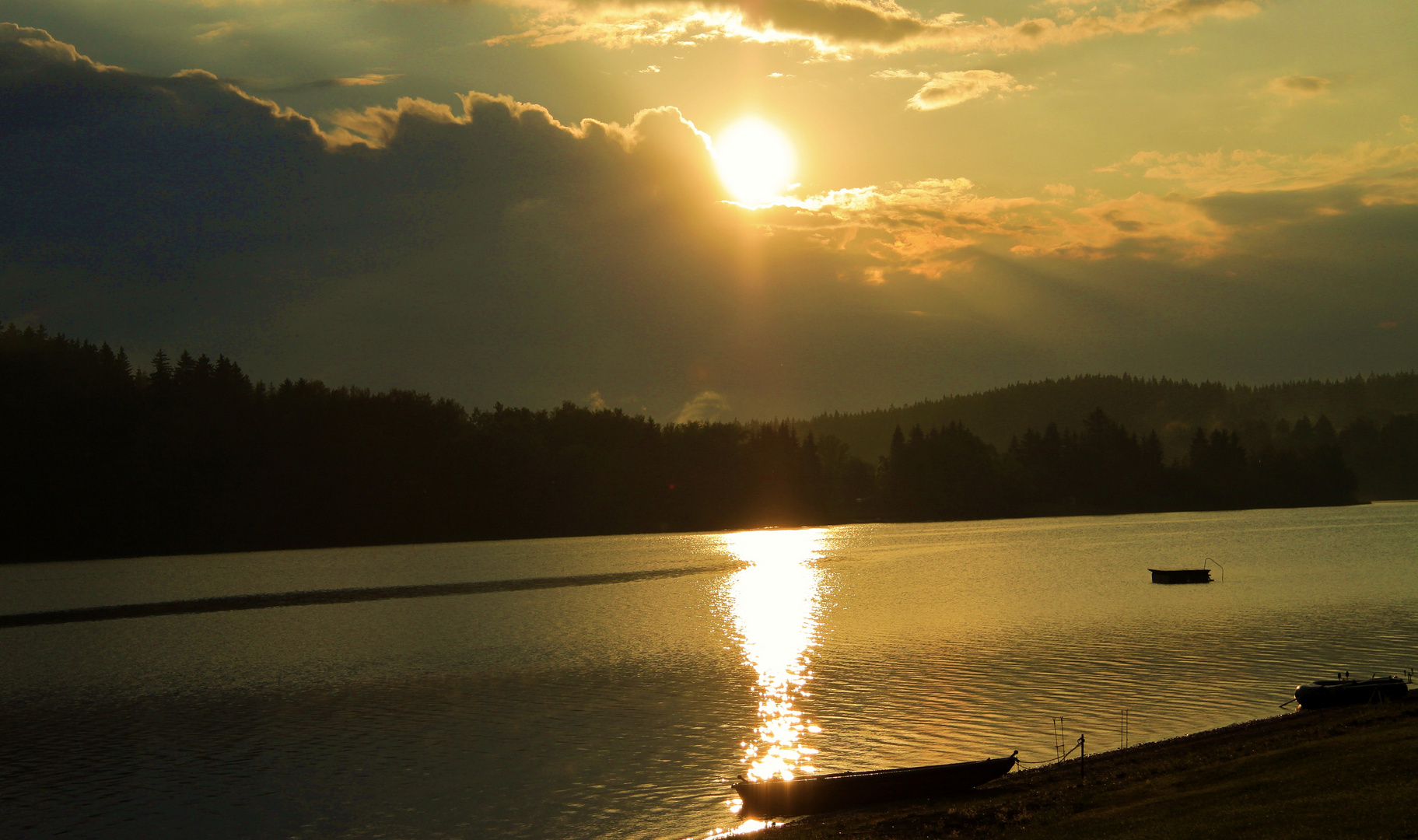 Sonnenuntergang am Lipnostausee