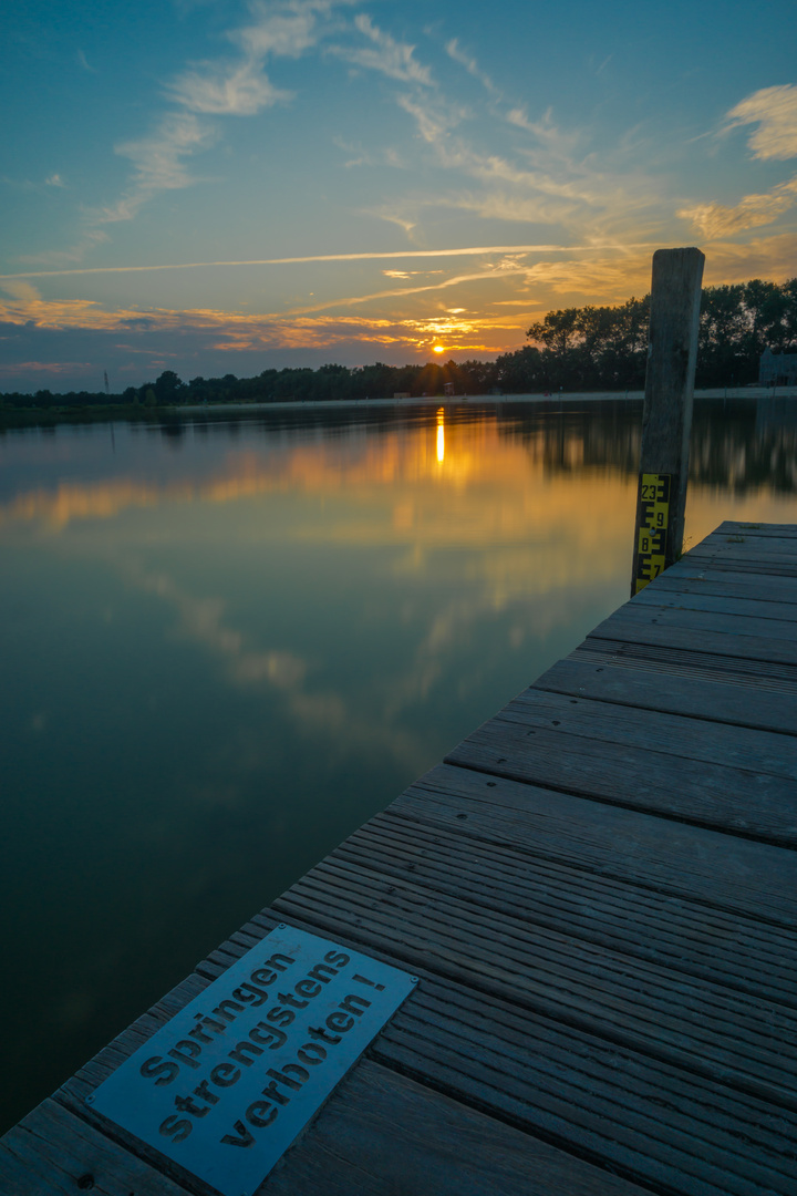 Sonnenuntergang am Lohner See