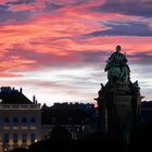 Sonnenuntergang am Maria-Theresien-Platz