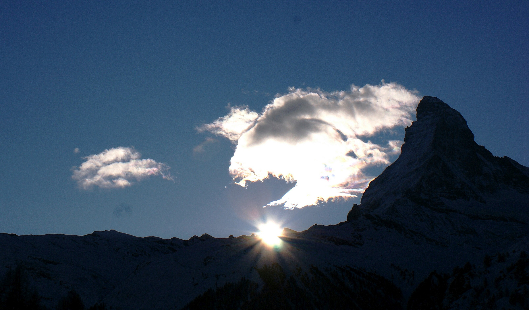 Sonnenuntergang am Matterhorn um Winter