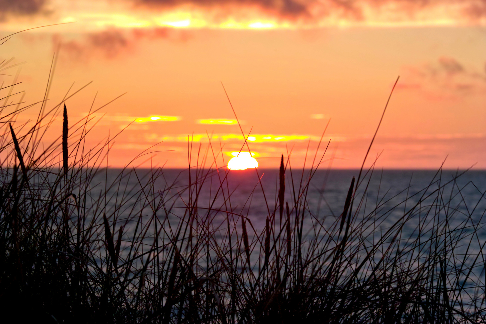 Sonnenuntergang am Meer bei Lønstrup.