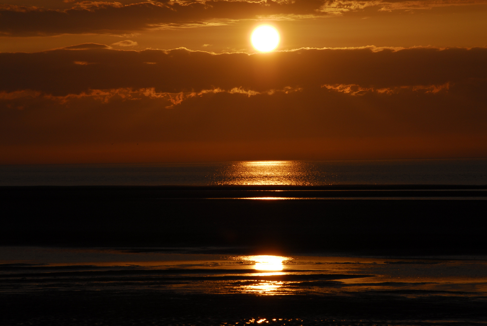 Sonnenuntergang am Meer - Borkum 2011