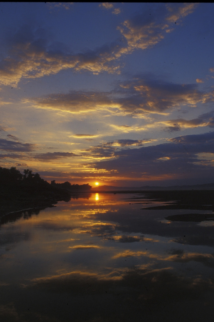 Sonnenuntergang am Mekong