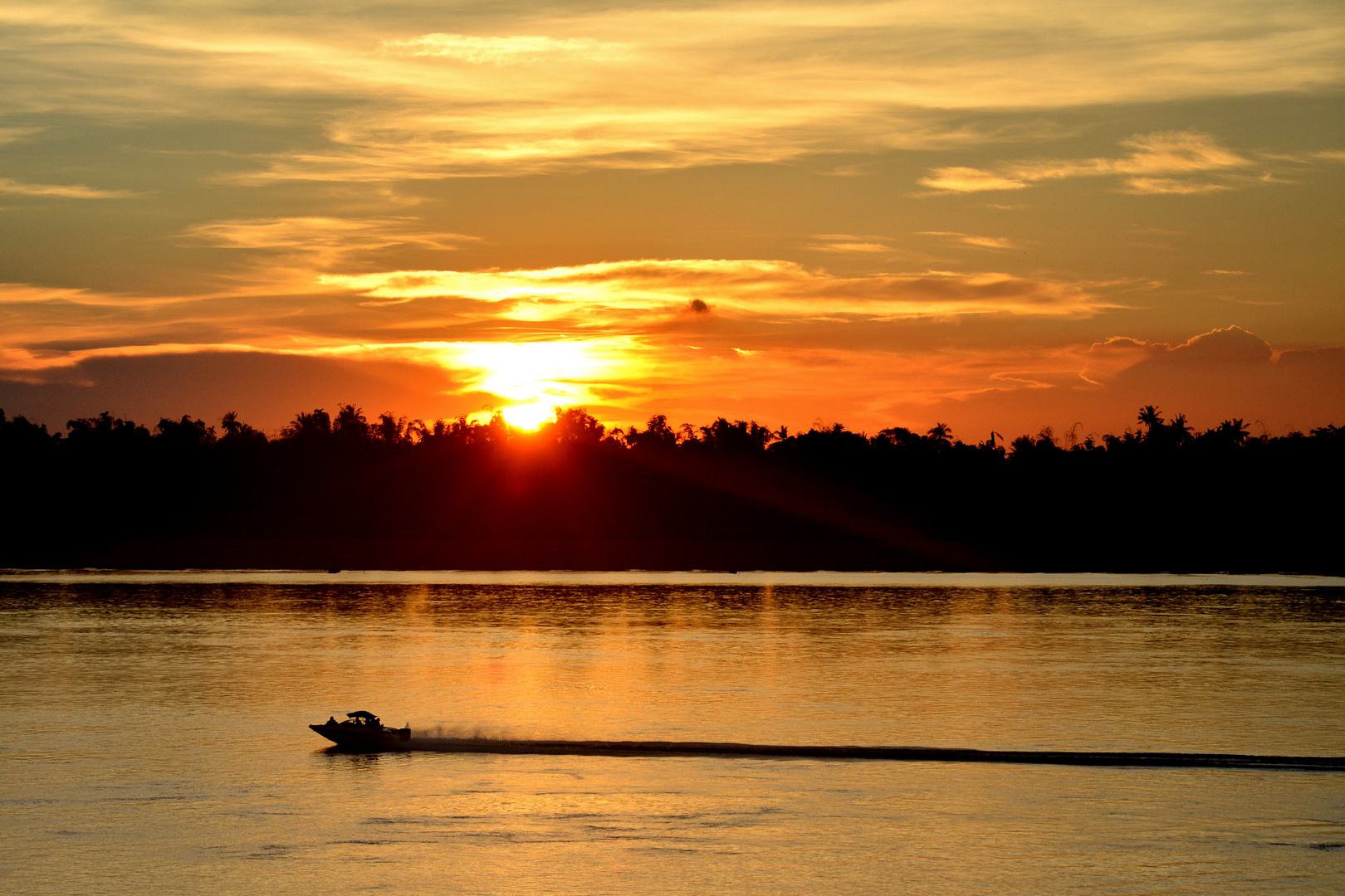 Sonnenuntergang am Mekong