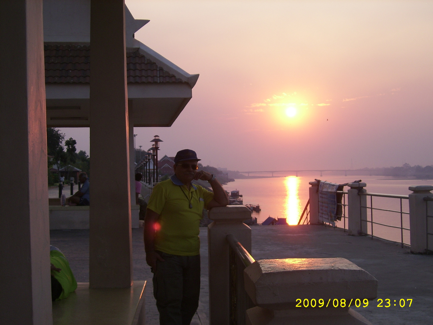 Sonnenuntergang am Mekong in Nongkhai, Thailand