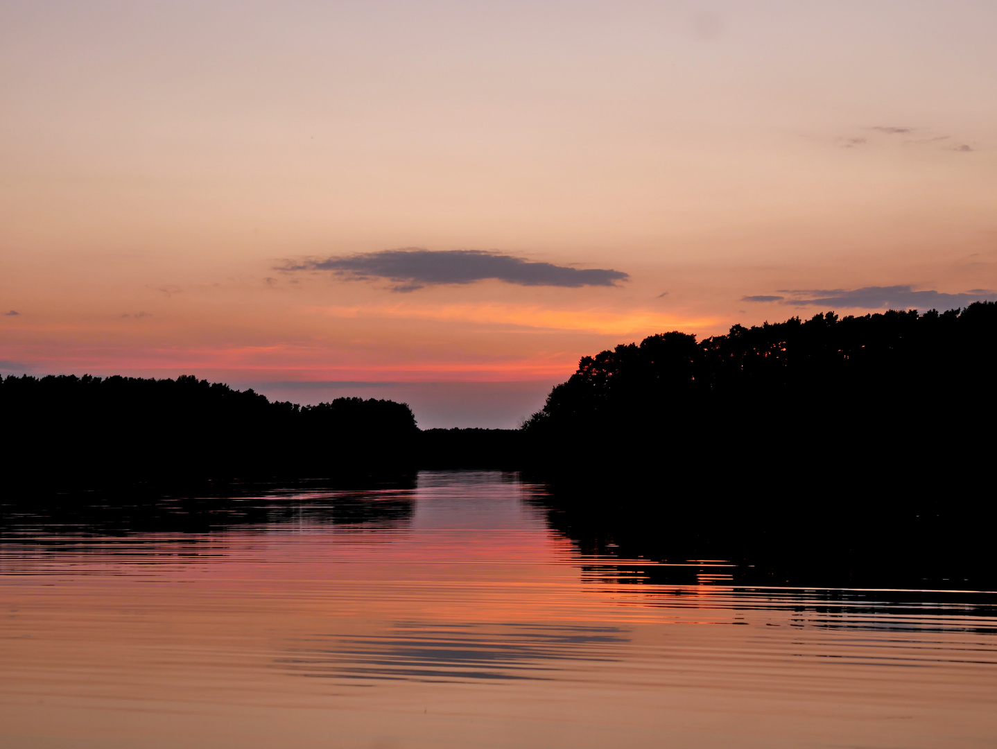 Sonnenuntergang am Mochowsee im Juli