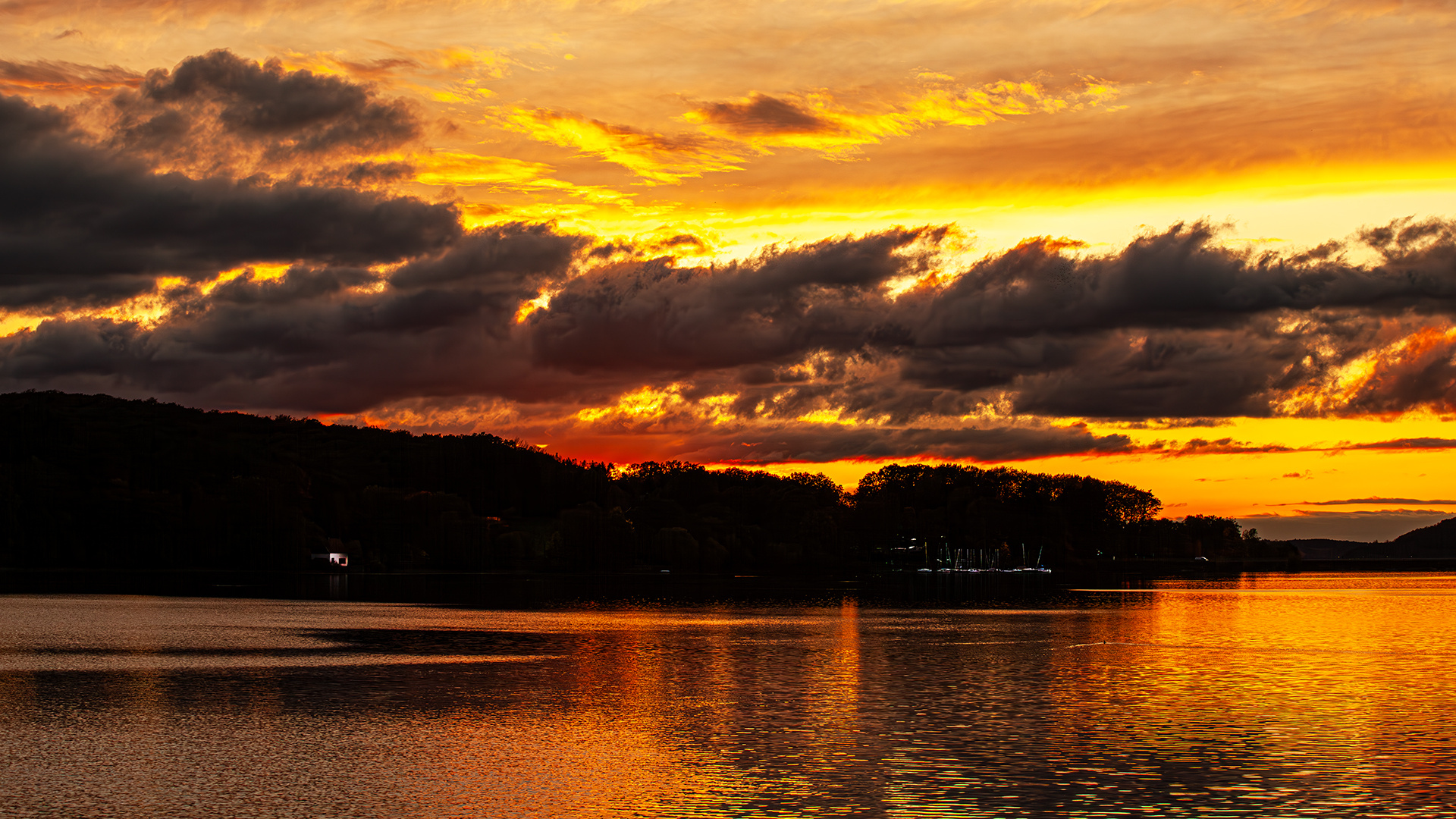 Sonnenuntergang am Möhnesee