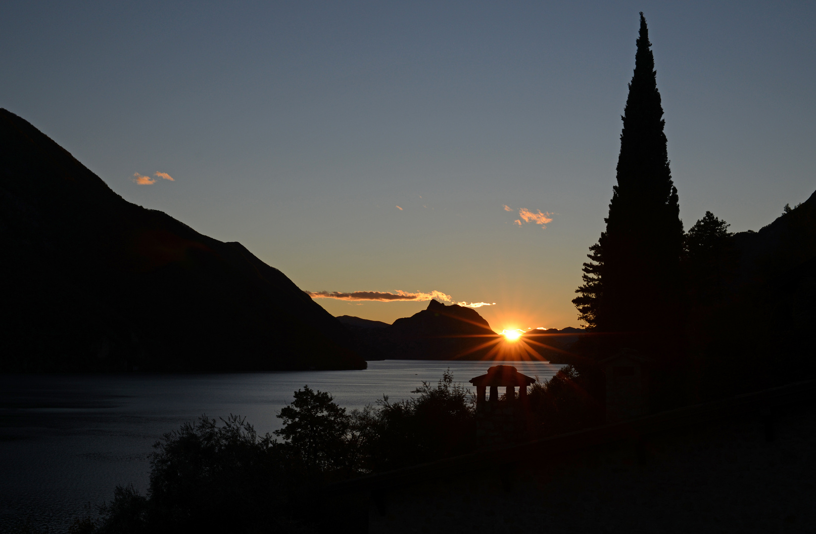 Sonnenuntergang am Monte San Salvatore