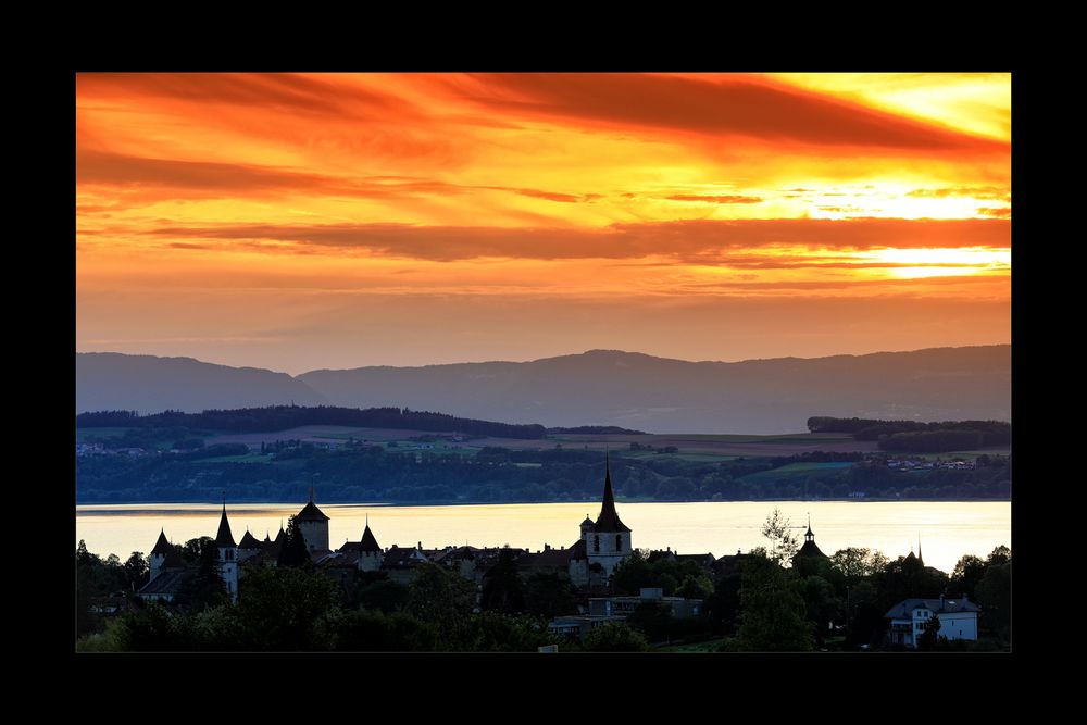 Sonnenuntergang am Murtensee