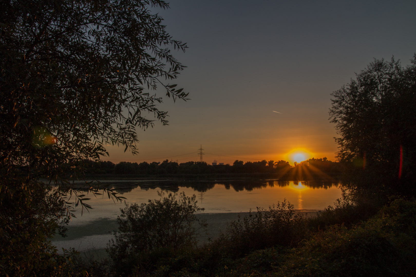 Sonnenuntergang am Naturschutzgebiet Oberhausen-3