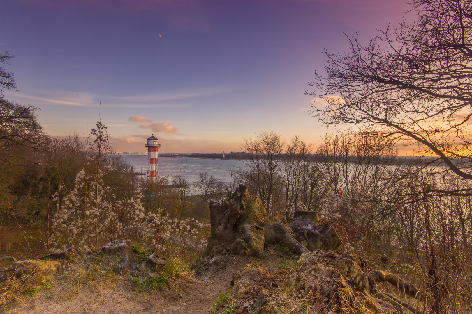 Sonnenuntergang am Naturschutzgebiet Wittenbergen